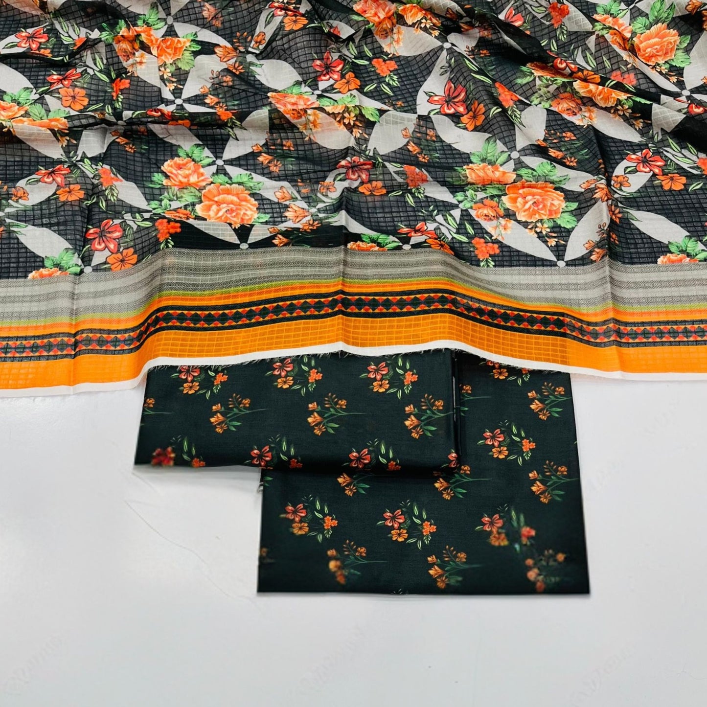 Patterned unstitched 3-piece lawn suit fabric with ethnic print